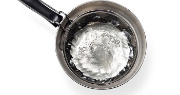KURUKURUNABE – La casserole auto-mixeuse
