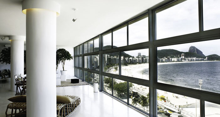 UN APPARTEMENT D’ARCHITECTE