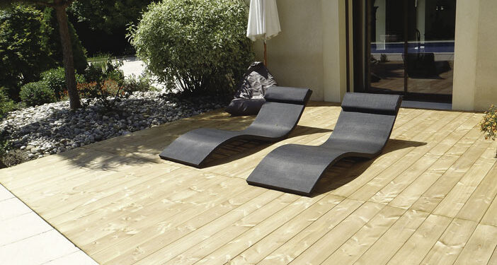 CONSTRUIRE UN DECK ET L’ENTRETENIR