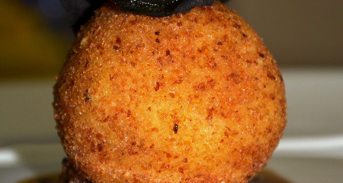 TAGINE D’AGNEAU AUX AUBERGINES ET MANDARINES CONFITES