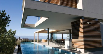 Structurée et épurée : la villa PLETT 6541