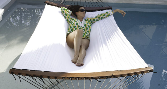 RÉUSSIR LES AMÉNAGEMENTS AUTOUR DE LA PISCINE ET DU SPA