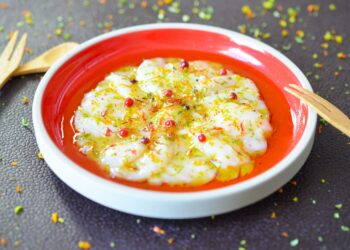 CARPACCIO DE SAINT-JACQUES AUX ZESTES D’AGRUMES