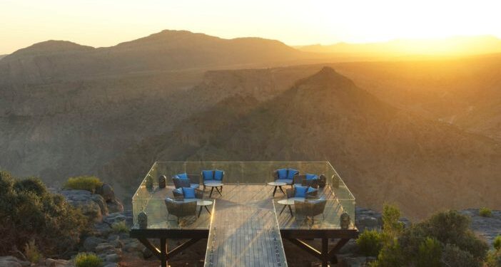 Un architecte Français conçoit le plus haut resort de luxe du Moyen Orient : Anantara Jabal Akhdar