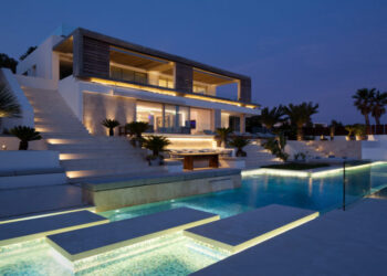 Roca Llisa, contemporaine d’Ibiza