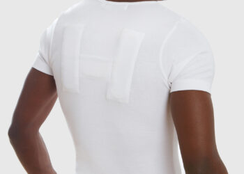 Un tee-­shirt intelligent pour soulager le mal de dos