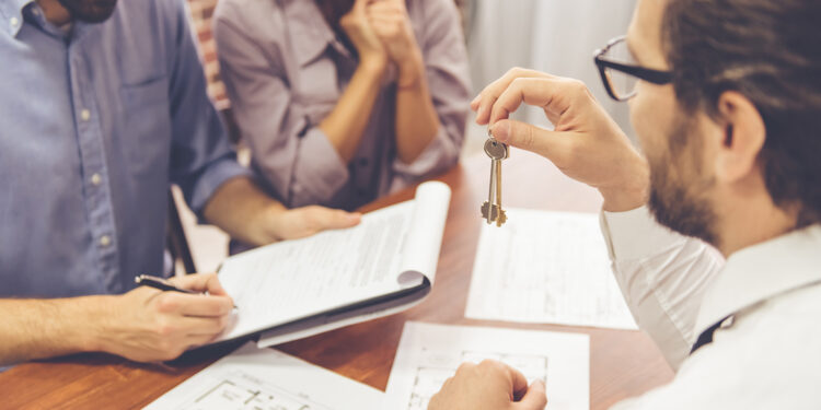 Comment un courtier négocie le taux le plus bas ?