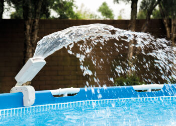 Offrez une cascade de couleurs à votre piscine !
