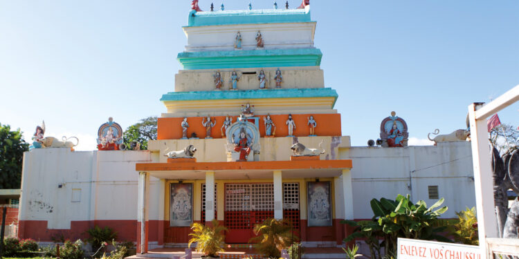 LA GENÈSE DE L’IDENTITÉ INDO-GUADELOUPÉENNE