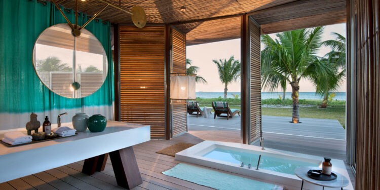 TIME + TIDE MIAVANA, MADAGASCAR