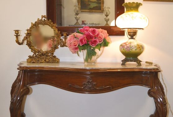 {Meuble d’antan} La console créole