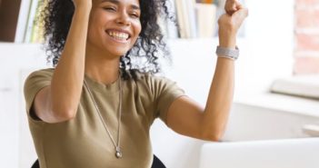 LE VISION BOARD : UN TABLEAU DE VISUALISATION POUR MANIFESTER LE POSITIF DANS MA VIE
