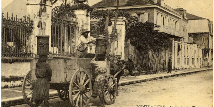 LA SALLE DE BAIN du dehors au dedans