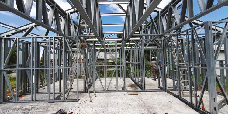 LA MAISON À OSSATURE MÉTALLIQUE