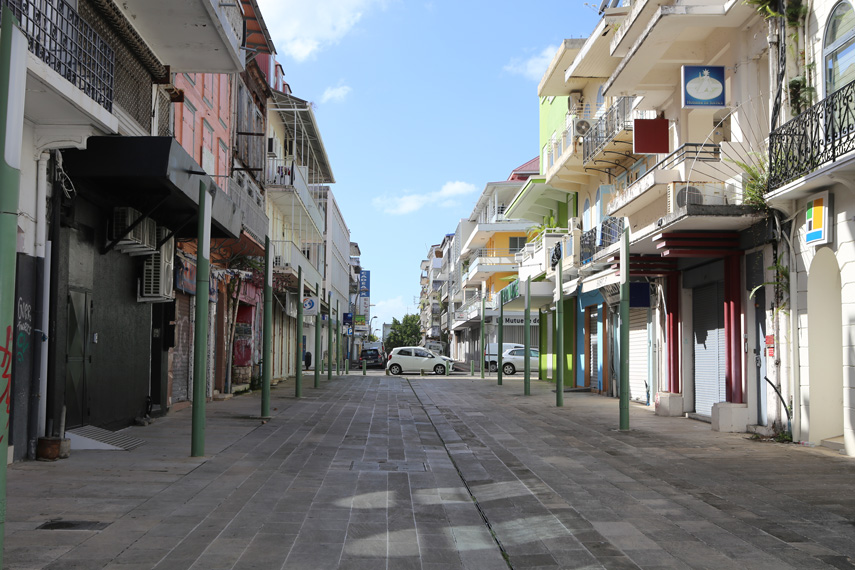 Focus sur la rue Frébault - Magazine Maisons Créoles