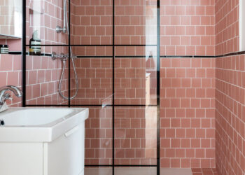 Petite salle d’eau : pratiques, jolies