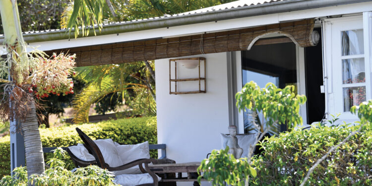 Une case Tomi dans un écrin de nature