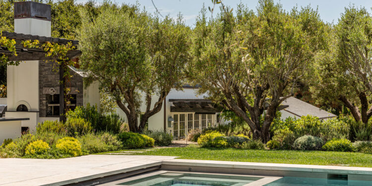 Gwyneth Paltrow ouvre les portes de son havre de paix à Montecito sur Airbnb !